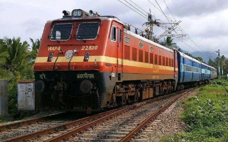 Indian Railway: यात्री कृप्या ध्यान दें, 1 दिसंबर से 3 मार्च तक कैंसिल रहेंगी ये ट्रेनें