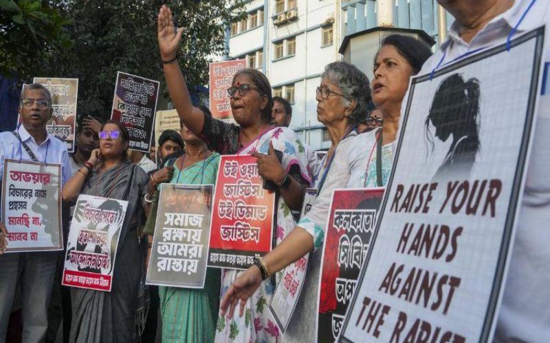 मेडिकल छात्रा से सामूहिक बलात्कार, भाजपा ने बंगाल के दुर्गापुर में छह दिवसीय धरना शुरू किया