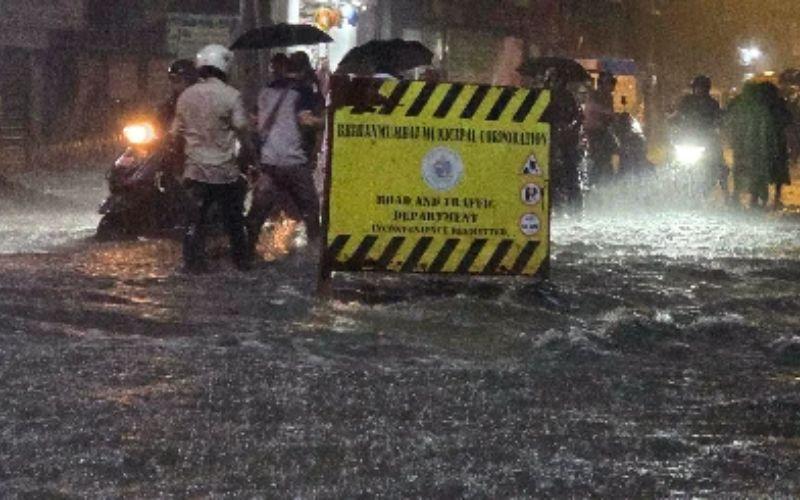 केरल में भारी बारिश, छह जिलों में ‘ऑरेंज’ अलर्ट