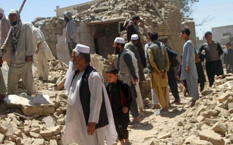 Earthquake: कश्मीर, पाक-अफगान में भूकंप के झटके, 6.1 की तीव्रता