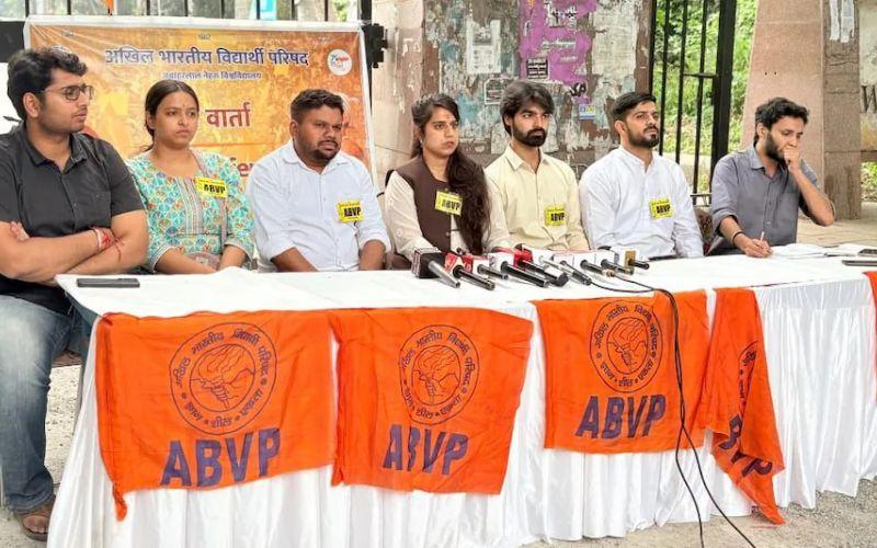 JNU छात्र संघ चुनाव के लिए मतदान जारी