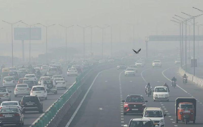 दिल्ली में वायु गुणवत्ता अब भी ‘खराब’ श्रेणी में