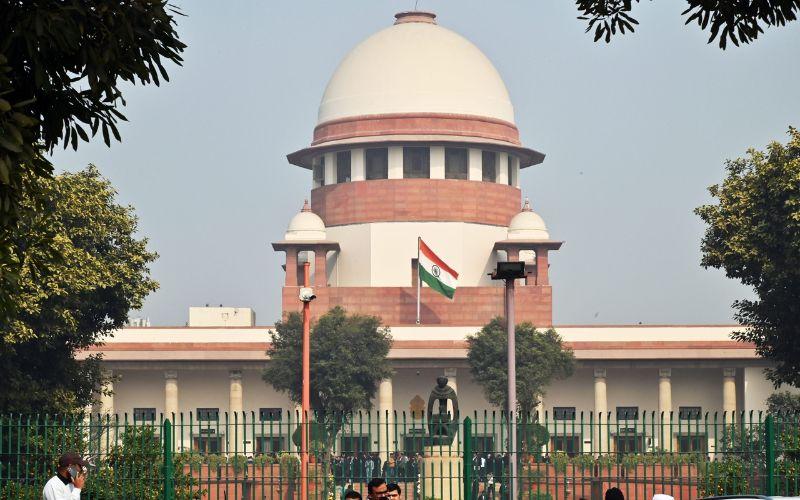 सार्वजनिक स्थानों और हाईवे से आवारा पशुओं को हटाने के लिए सुप्रीम कोर्ट ने जारी किए निर्देश