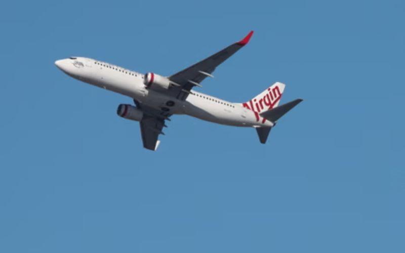 ऑस्ट्रेलिया में ब्रिस्बेन हवाई अड्डे पर वर्जिन ऑस्ट्रेलिया के एक विमान में आग लगी