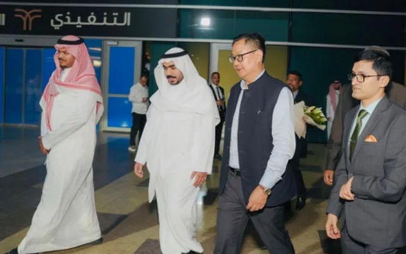 किरेन रिजिजू जेद्दा पहुंचे, हज 2026 के लिए सऊदी अरब से द्विपक्षीय समझौते पर हस्ताक्षर करेंगे