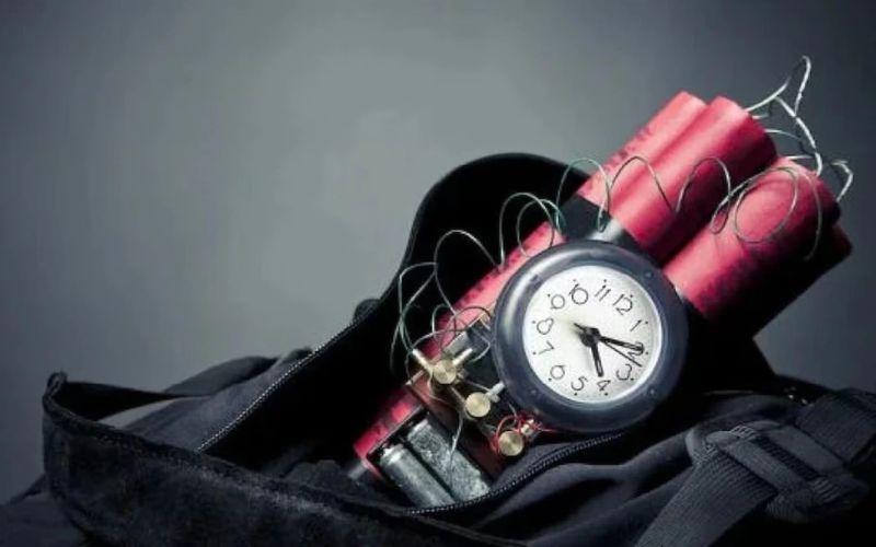 दिल्ली, मुंबई समेत पांच हवाई अड्डों को बम से उड़ाने की धमकी, सुरक्षा बढ़ाई गई