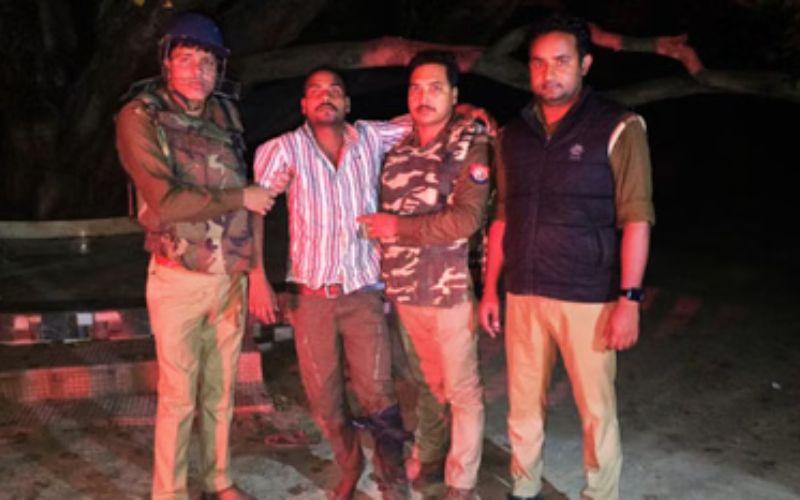 बलिया में पुलिस मुठभेड़ में गो तस्कर घायल, पैर में लगी गोली