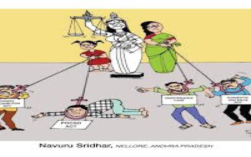 औपनिवेशिक जंजीरों की जकड़न से जन-जन के जनतंत्र तक