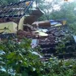 हिमाचल में मॉनसून का तांडव, मंडी में फटा बादल, शिमला में गिरे मकान, 557 सड़कें बंद, अलर्ट जारी
